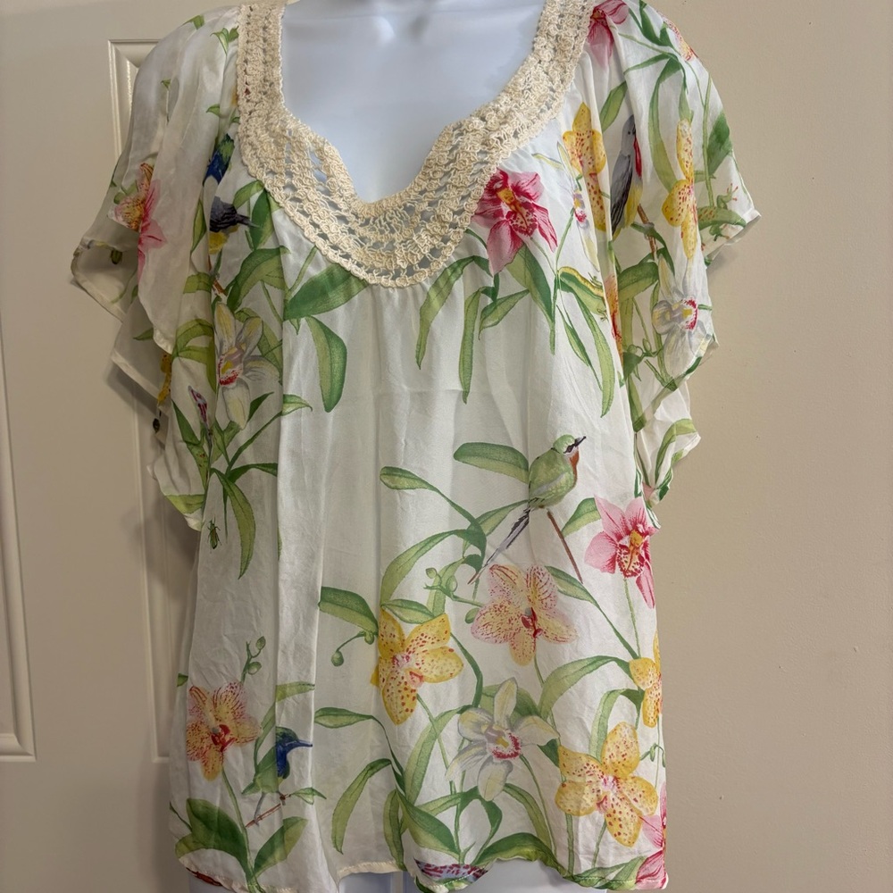 Anthropologie Floreat Flutter Sleeve Top